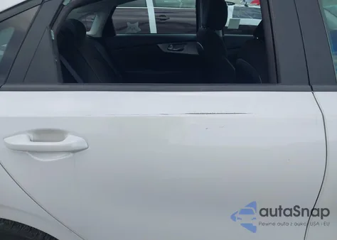 2022 Kia Forte Lxs из США, поврежденный, VIN 3KPF24AD8NE493762